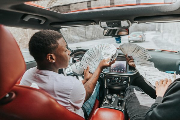 Diagnostiqueur immobilier à Paris : à quel moment l'engager ?